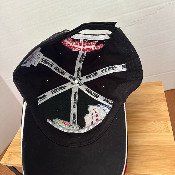 Daytona International Speedway Black Cap. One Size Fits Most. Velcro Adjustable. - Picture 8 of 14